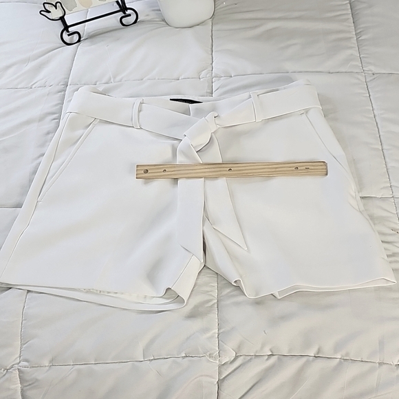 Banana Republic White Shorts Elegant Wear Resortwear Beach shorts Garden Bliss - Picture 5 of 15